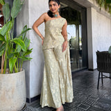 ESHA RAO IN GREEN AVANI KURTA WITH VEIL