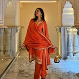 SHWETA MALPANI IN NALIKA ORANGE KURTA SET WITH DUPATTA
