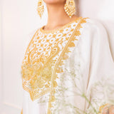HANNA KHAN IN KAKSHA HIGH LOW KURTA SET WITH DUPATTA
